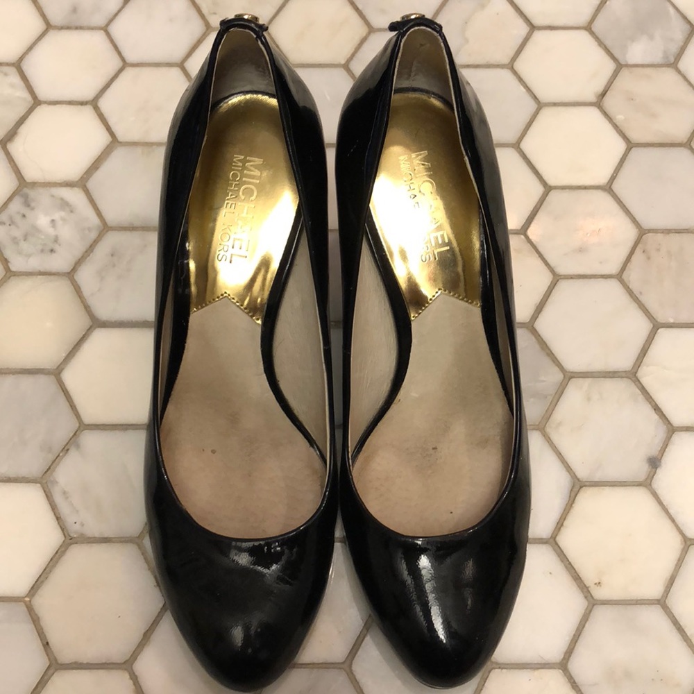 Michael Kors pumps